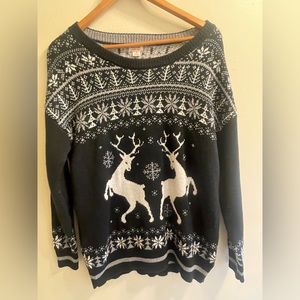Black Christmas Sweater w/Reindeers